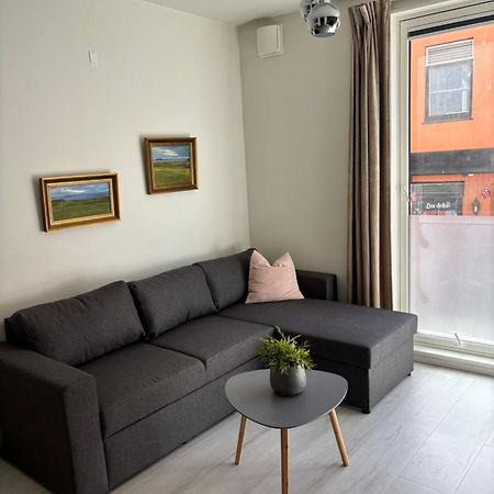 Koselig Og Sentralt Midt I Fargegaten Stavanger Bagian luar foto